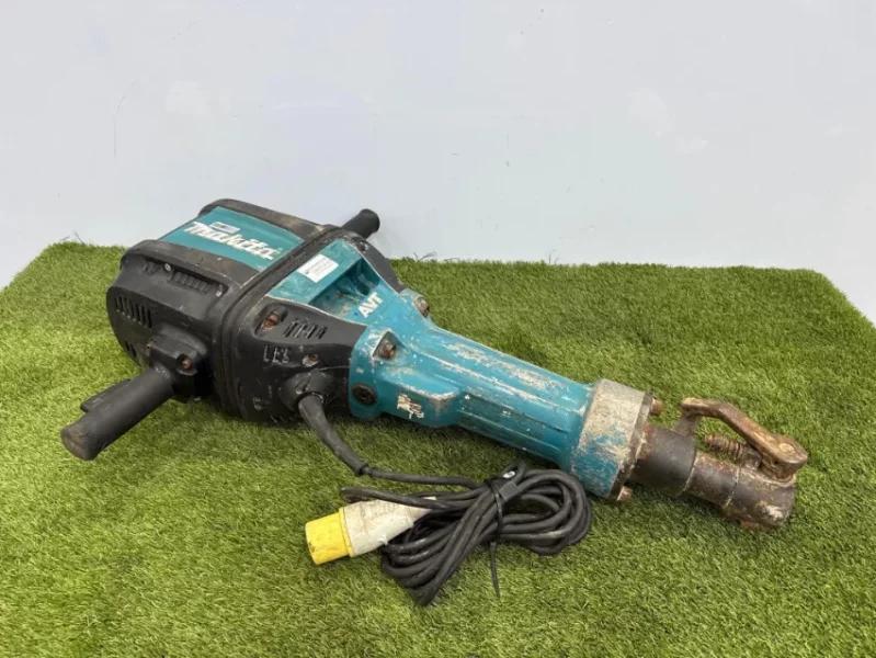 Gavel Auctioneers Ltd - Construction Equipment Formally Operated by a National Tool Hire Company at Auction - Auction Image 5