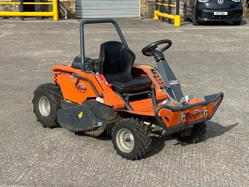 Gavel Auctioneers Ltd - Unreserved Auction - The Assets of a Landscape Gardening Company - Auction Image 1