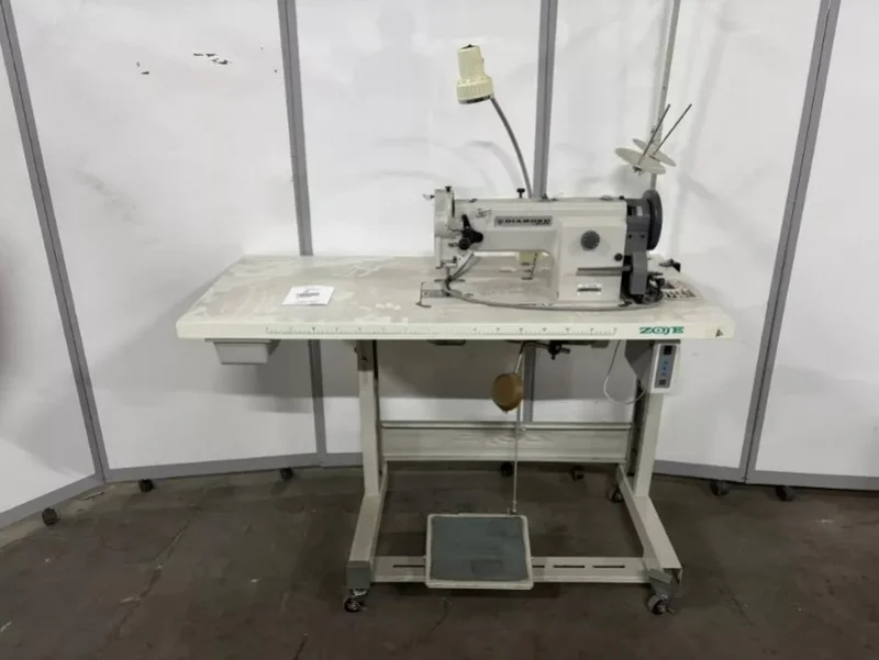 JPS Chartered Surveyors - Quantity of Sewing Machines & Accessories | Zoje, Brother, Silk Threads & more - Auction Image 5