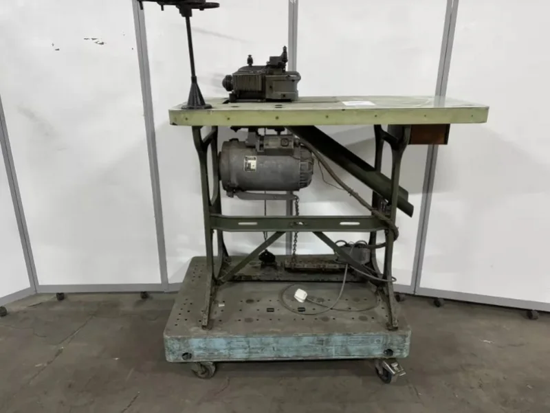 JPS Chartered Surveyors - Quantity of Sewing Machines & Accessories | Zoje, Brother, Silk Threads & more - Auction Image 4