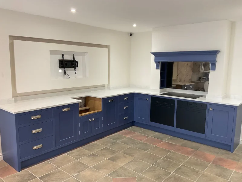 BPI - Contents of Kitchen Manufacturer to include CNC Machine, Panel Saw, Edgebander, Spindle Moulder, Paint Spray Booth & more at Auction - Auction Image 4