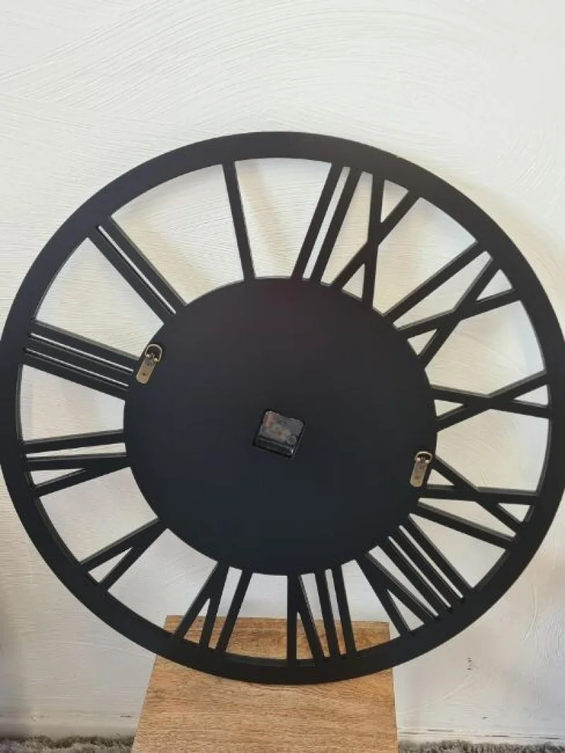 JPS Chartered Surveyors - One Lot Auction | Qty of Decorative Mirror Wall Clock - Auction Image 4