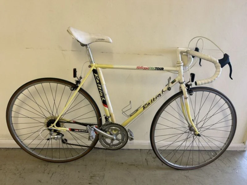 JPS Chartered Surveyors - Contents of Bike Hire/Servicing & Repair Centre at Auction | Road, Racing, & Tandem Bike Frames | Cycling Repair Tools | Cycling Parts & Accessories - Auction Image 2