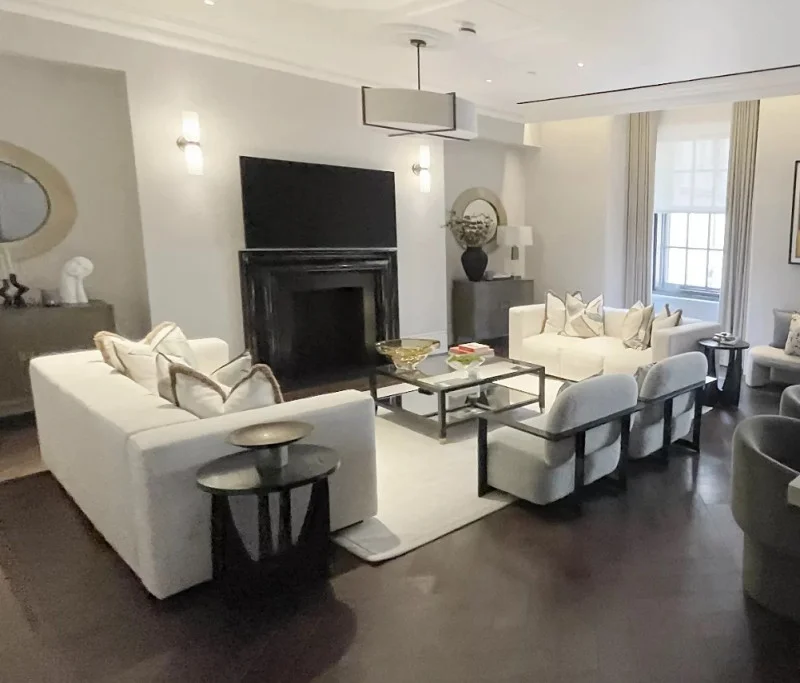 In2Corporate Ltd - Contents of a Luxury Central London Show Apartment and Homewares at Auction - Auction Image 1