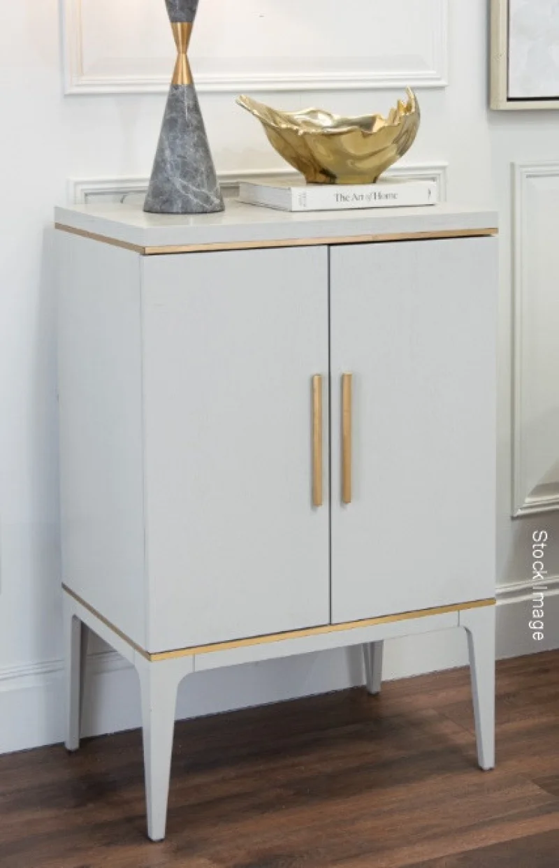In2Corporate Ltd - Contents of a Luxury Central London Show Apartment and Homewares at Auction - Auction Image 7