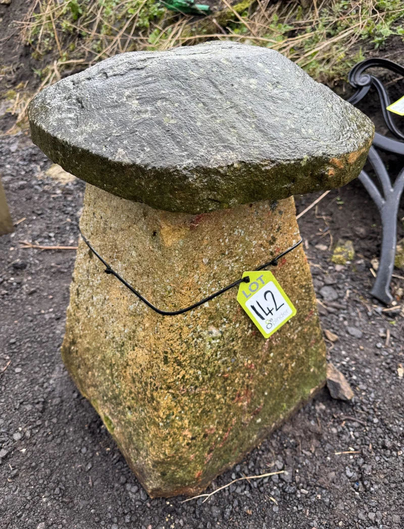 Pinder Asset Solutions Ltd - Architectural Antiques Auction including the Deceased Estate of an Avid Collector, together with Building and Garden Features and Reclaimed Materials - Auction Image 4
