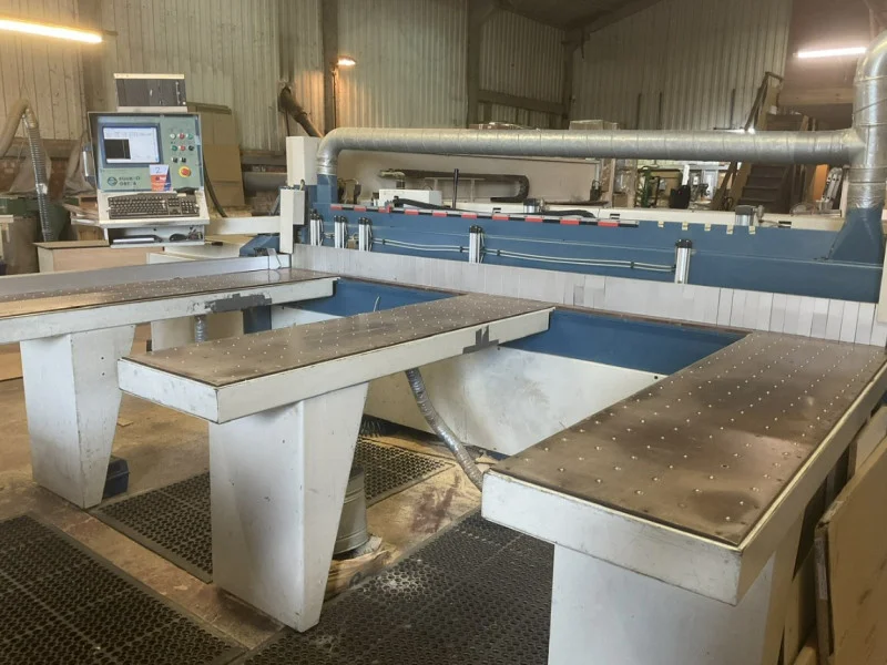 BPI Auctions - Entire Contents of Kitchen Manufacturer's Workshop to include CNC Machine, Machining Centre, Edgebander, Screw Compressor & more at Auction - Auction Image 1