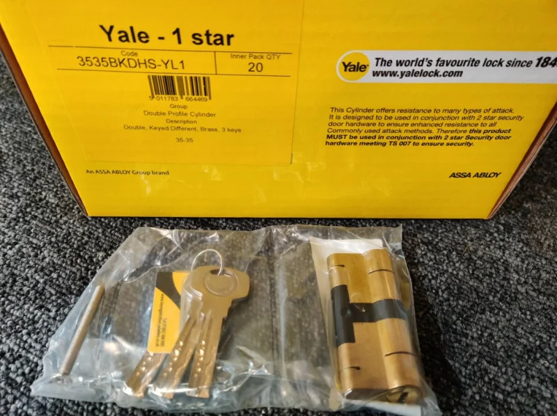 BPI Auctions - ERA & Brand New Yale Hardware & Accessory Auction to include Single & Double Cylinders, Euro Turn Locks, Screw Pull Handles, Lever Handles & more - Auction Image 2