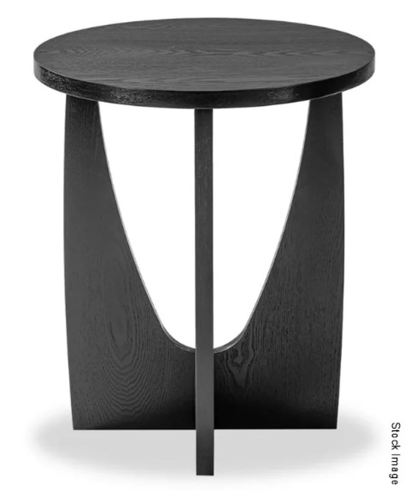 In2Corporate Ltd - Contents of a Luxury Central London Show Apartment and Homewares at Auction - Auction Image 6