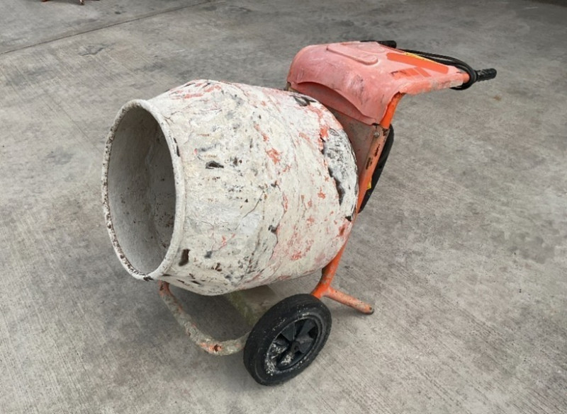 Mid Ulster Auctions Ltd - Tooling Auction to include: Compactor Baler, Cement Mixer, Screw Compressor, Table Saw, Compaction Plate & Much More - Auction Image 5