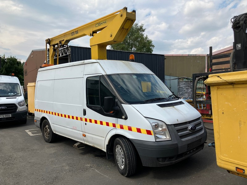 Sanderson Weatherall LLP - Leeds - Fleet of Pole Contractors Vehicles, Commercial Vehicles, Telehandler Garage Workshop Equipment Contactors Eqpt & Power Tools - Auction Image 2