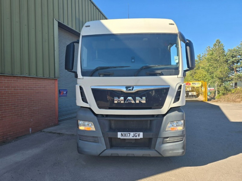 BPI Auctions - Mercedes, MAN & DAF Tractor Units Auction - Auction Image 4