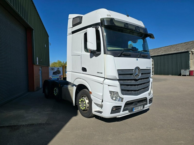 BPI Auctions - End of Lease Mercedes, MAN & DAF Commercial Vehicles to include Tractor Units & Box Vans at Auction - Auction Image 3