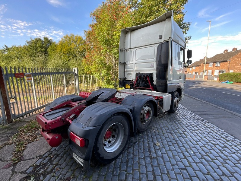 BPI Auctions - 2019 DAF XF 480 Super Space Tractor Units Auction - Auction Image 3