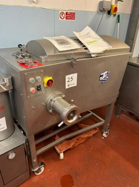 UK Food Machinery Ltd - Complete Contents of Slaughter House Auctions - Auction Image 1
