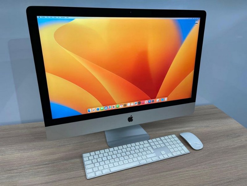 Gavel Auctioneers Ltd - Apple iMac's & MacBook Pro Laptops & High End I.T. Equipment - Auction Image 2