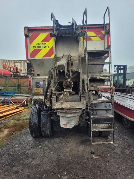 Gavel Auctioneers Ltd - Salvage 2014 Renault Kerax with BL10M60 Bay Lynx Volumetric Concrete Mixer - Auction Image 3