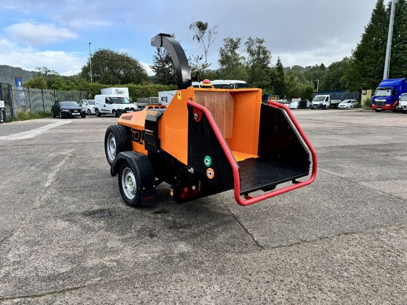 Gavel Auctioneers Ltd - 2023 Forst SD6D Wheeled Chipper Auction - Auction Image 3