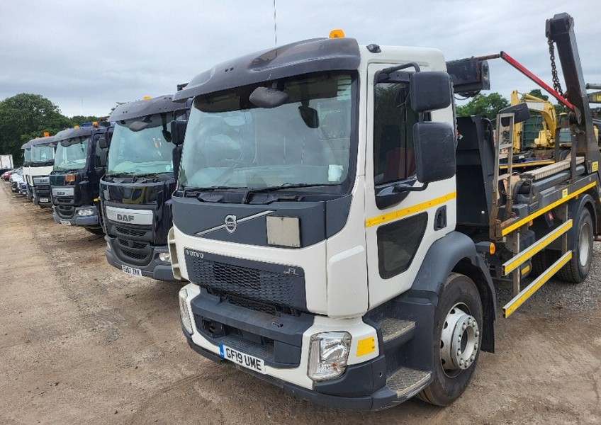 Malcolm Harrison Auctions Ltd - Plant & Agricultural Equipment, Truck and Trailer Auction - Auction Image 17