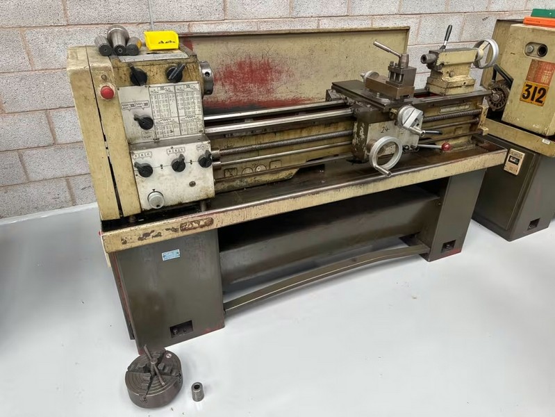 Charter Auctions Ltd - Manual Metalworking Machinery & Tooling Auction - Auction Image 5
