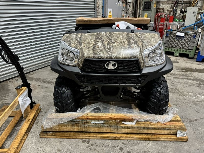 Gavel Auctioneers Ltd - Salvage 2024 Kubota Diesel RTV X1110 Utility Vehicle Auction - Auction Image 2