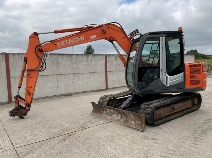 Mid Ulster Auctions Ltd - Plant & Machinery Auction to include Mobile Crane, Excavators, Dumpers, Midi Diggers, Forklifts, Tractor & More - Auction Image 3