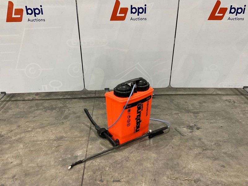 BPI Asset Advisory Ltd - Artificial Grass Installation Equipment Auction including Vehicles, Tools, Stock & more - Auction Image 9