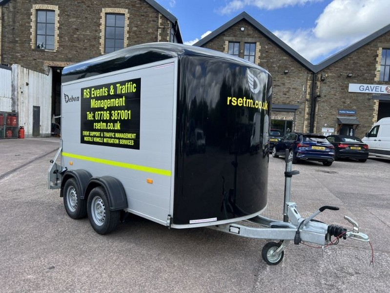 Debon Twin Axle Box Trailer Auction Gavel Auctioneers & Valuers