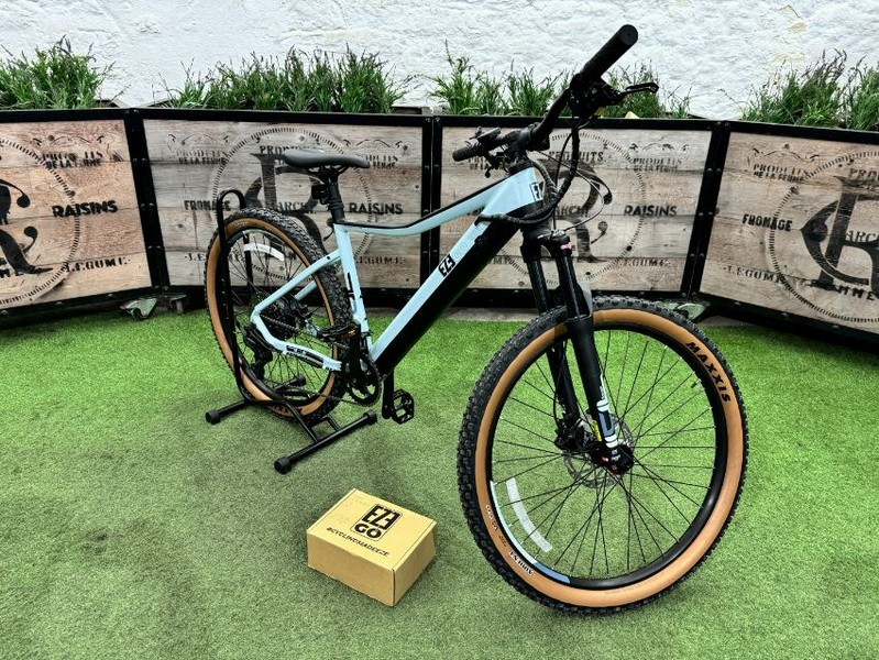 Gavel Auctioneers Ltd - Assets of a Bike Shop Auction - Auction Image 4