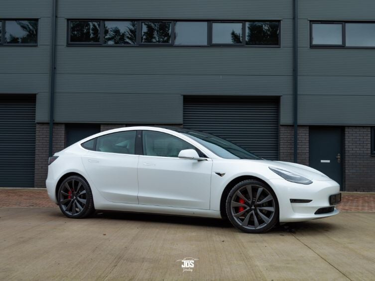 Gavel Auctioneers Ltd - 2020 Tesla Model 3 PERFORMANCE AWD at Auction - Auction Image 2