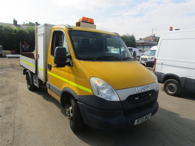 Burnley Auctioneers - Light Commercial, Cars, HGVs, Plant & Machinery & Tools Auction - Auction Image 4